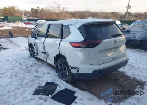 2024 Nissan Rogue Sv Intelligent Awd z USA, uszkodzony, nr VIN 5N1BT3BB5RC747293